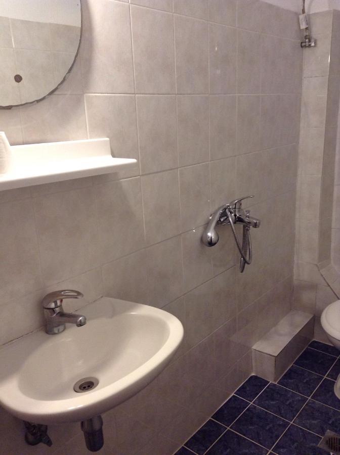 Pansion Kaloyiannis Hotel Patitiri  Ngoại thất bức ảnh